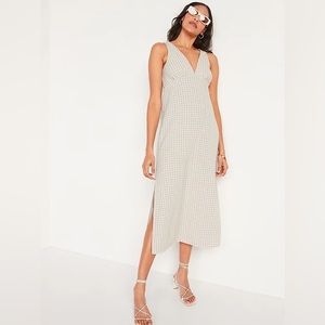 Old Navy Linen Blend Maxi Dress in Neutral Plaid